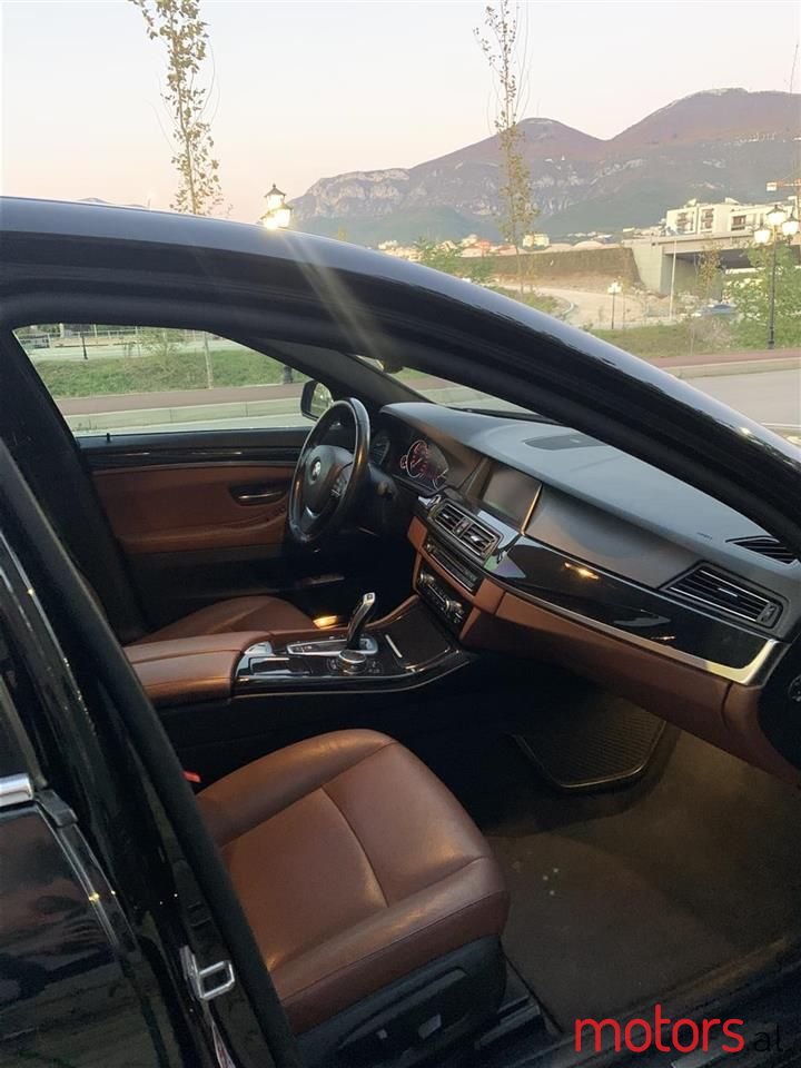 2016' BMW 520 photo #5