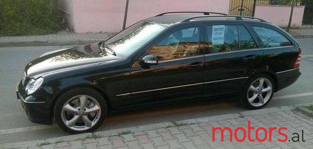 2005' Mercedes-Benz C-Class photo #1
