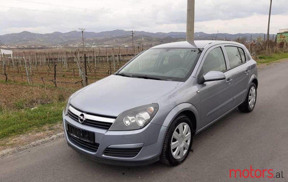 2006' Opel Astra photo #1