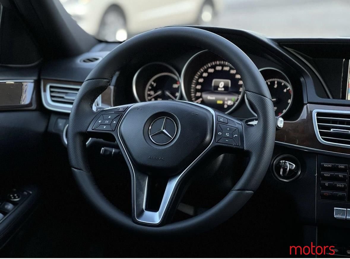 2014' Mercedes-Benz E 220 photo #5