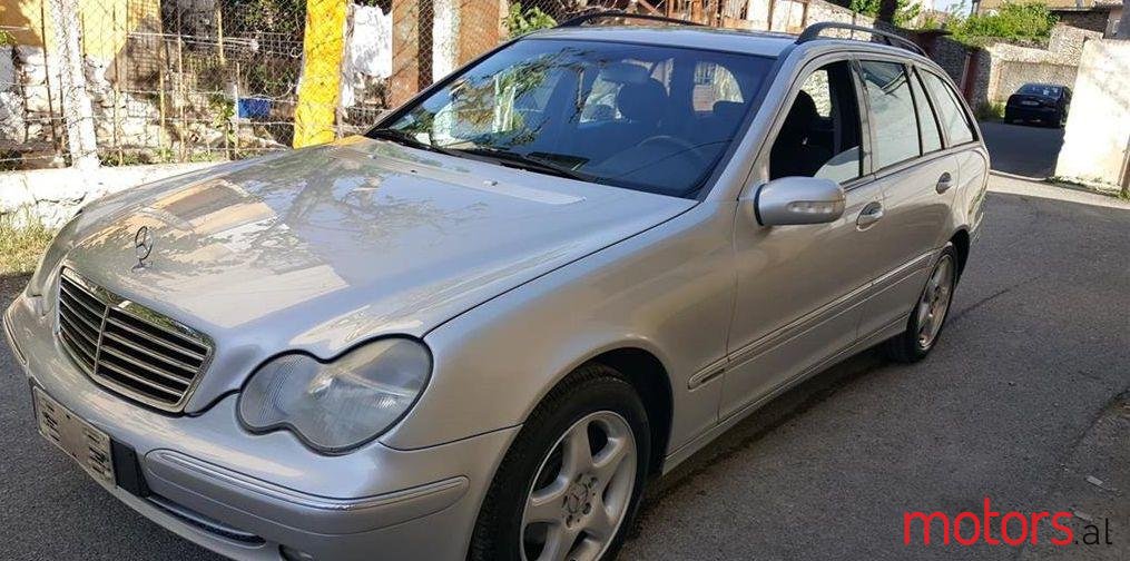2003' Mercedes-Benz C 220 photo #1