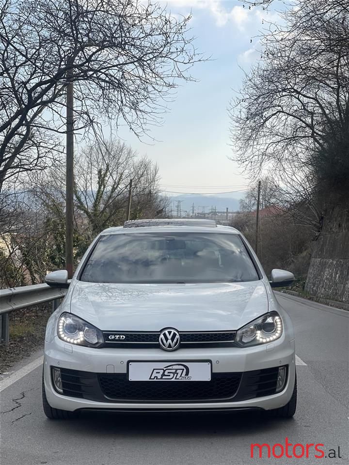 2012' Volkswagen Golf photo #2