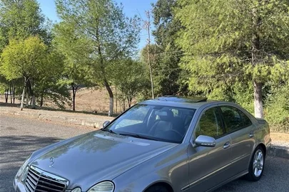 2006' Mercedes-Benz E 280