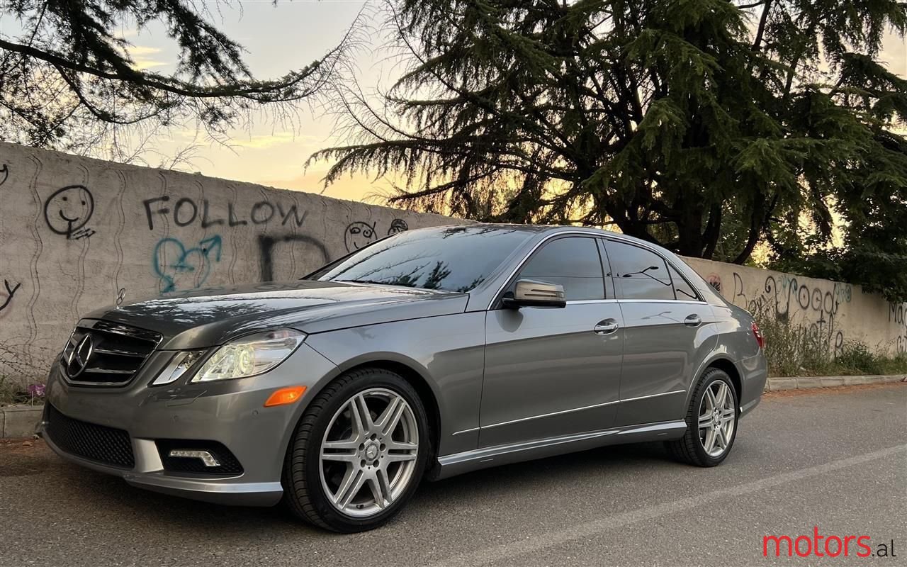 2011' Mercedes-Benz E 350 photo #5