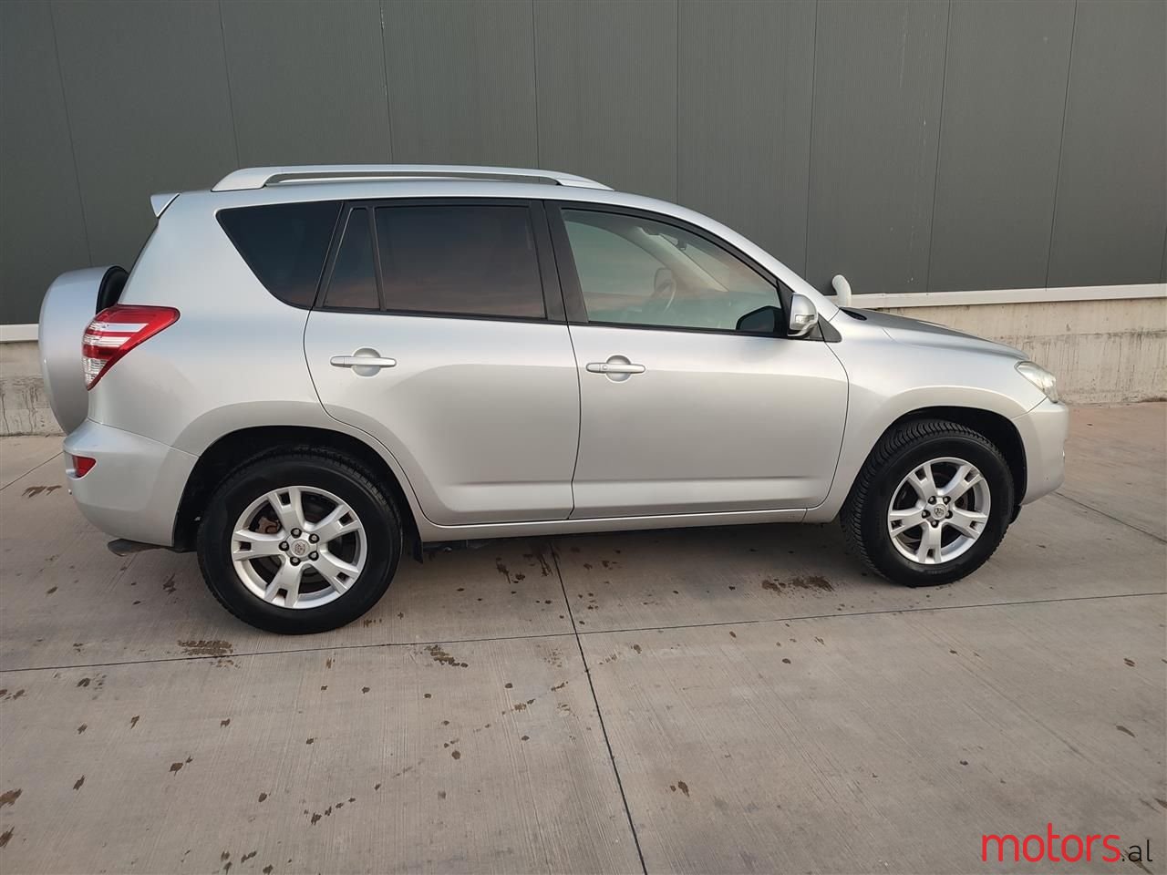 2009' Toyota RAV4 photo #2