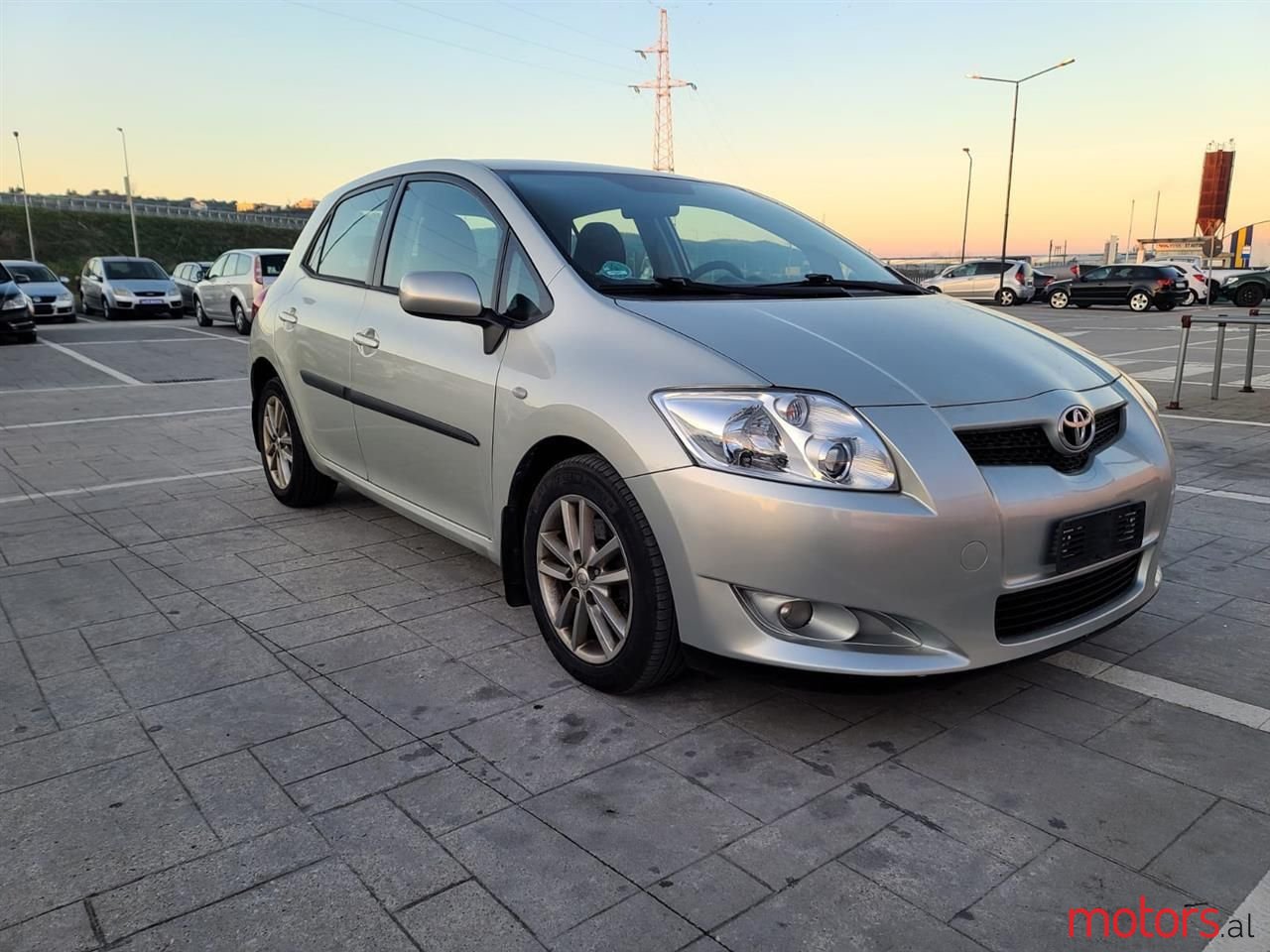 2008' Toyota Auris photo #1