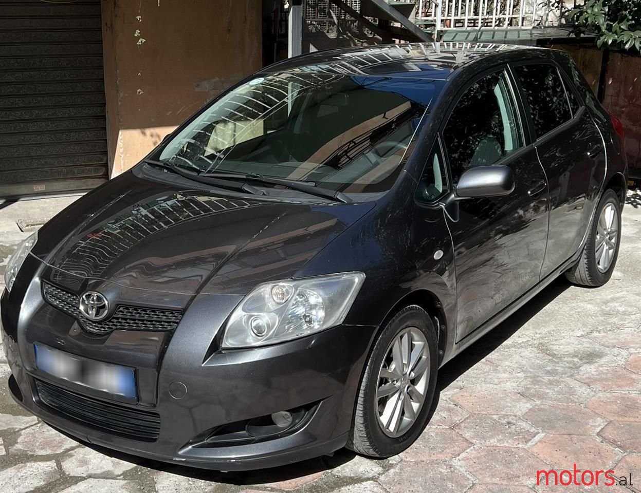 2009' Toyota Auris photo #2