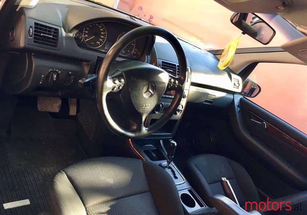 2006' Mercedes-Benz A 200 photo #1