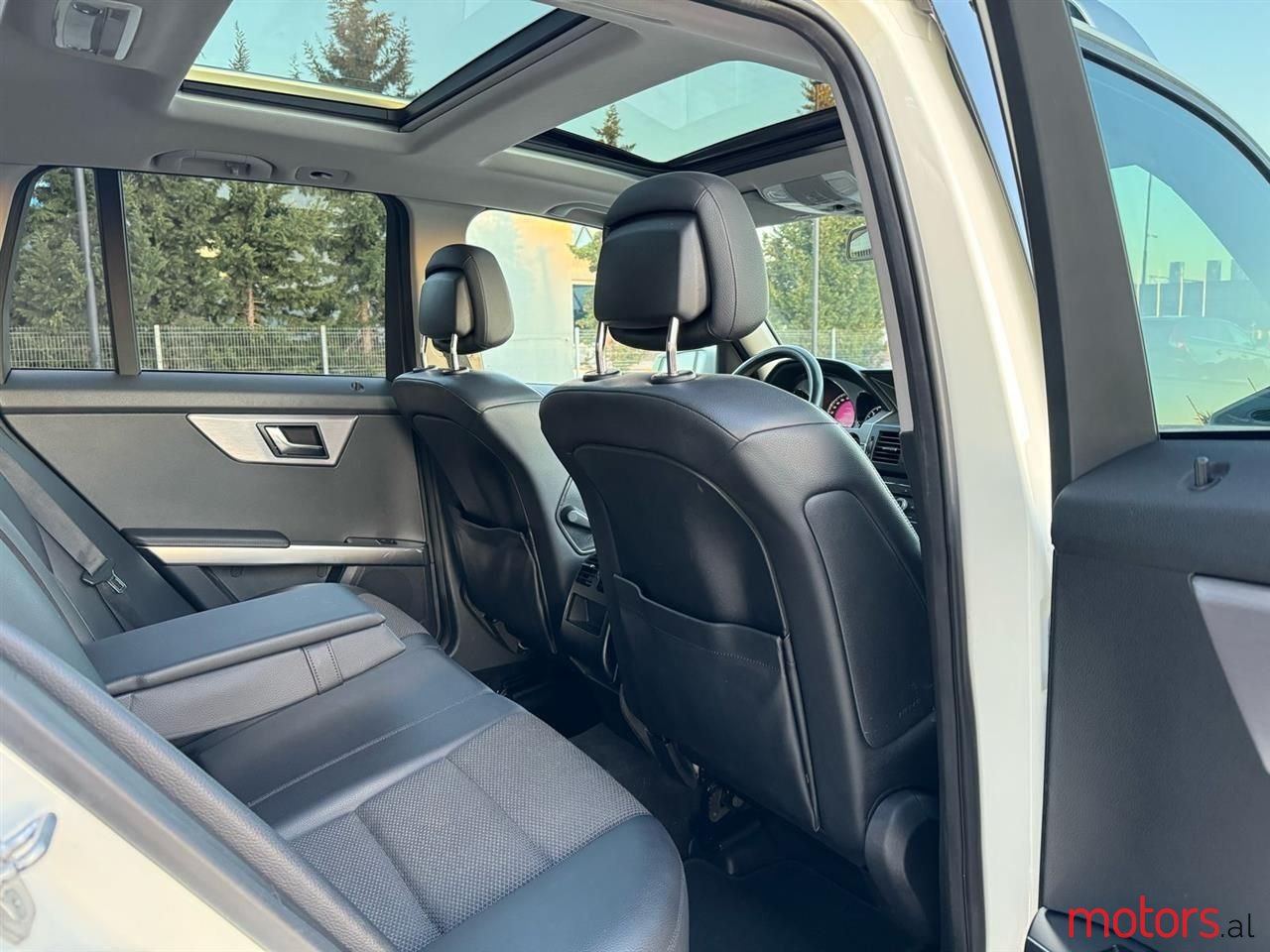 2012' Mercedes-Benz GLK 220 photo #4