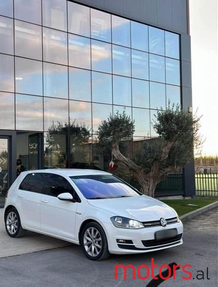 2015' Volkswagen Golf photo #4