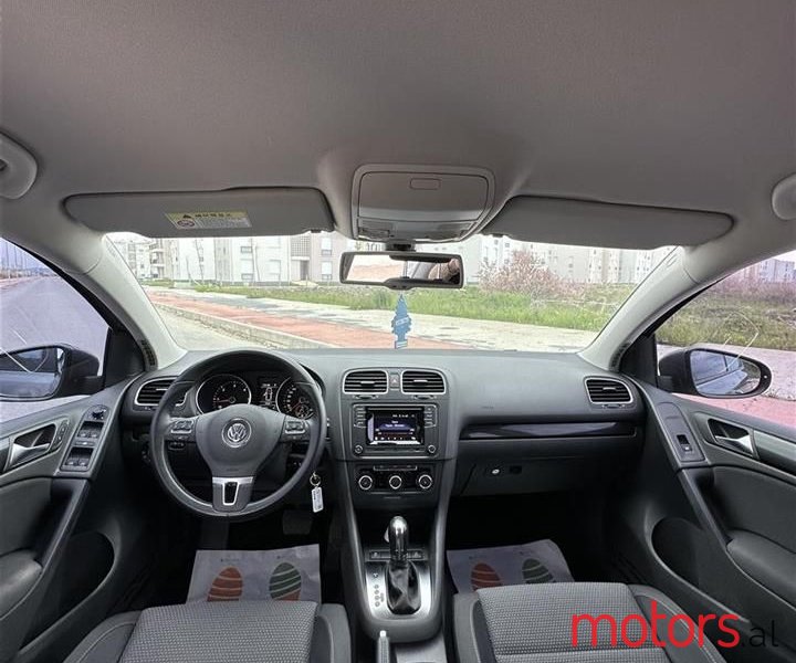 2012' Volkswagen Golf photo #3