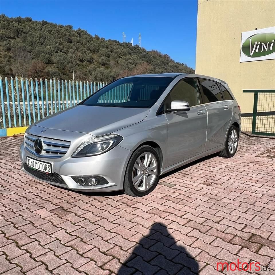 2014' Mercedes-Benz B 200 photo #1