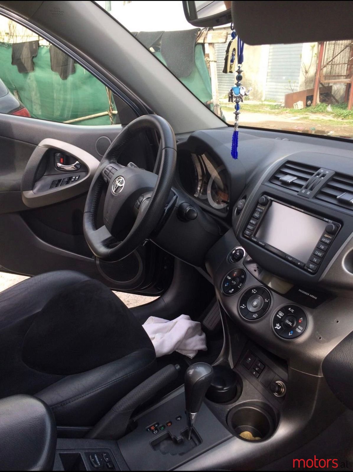 2011' Toyota RAV4 photo #5