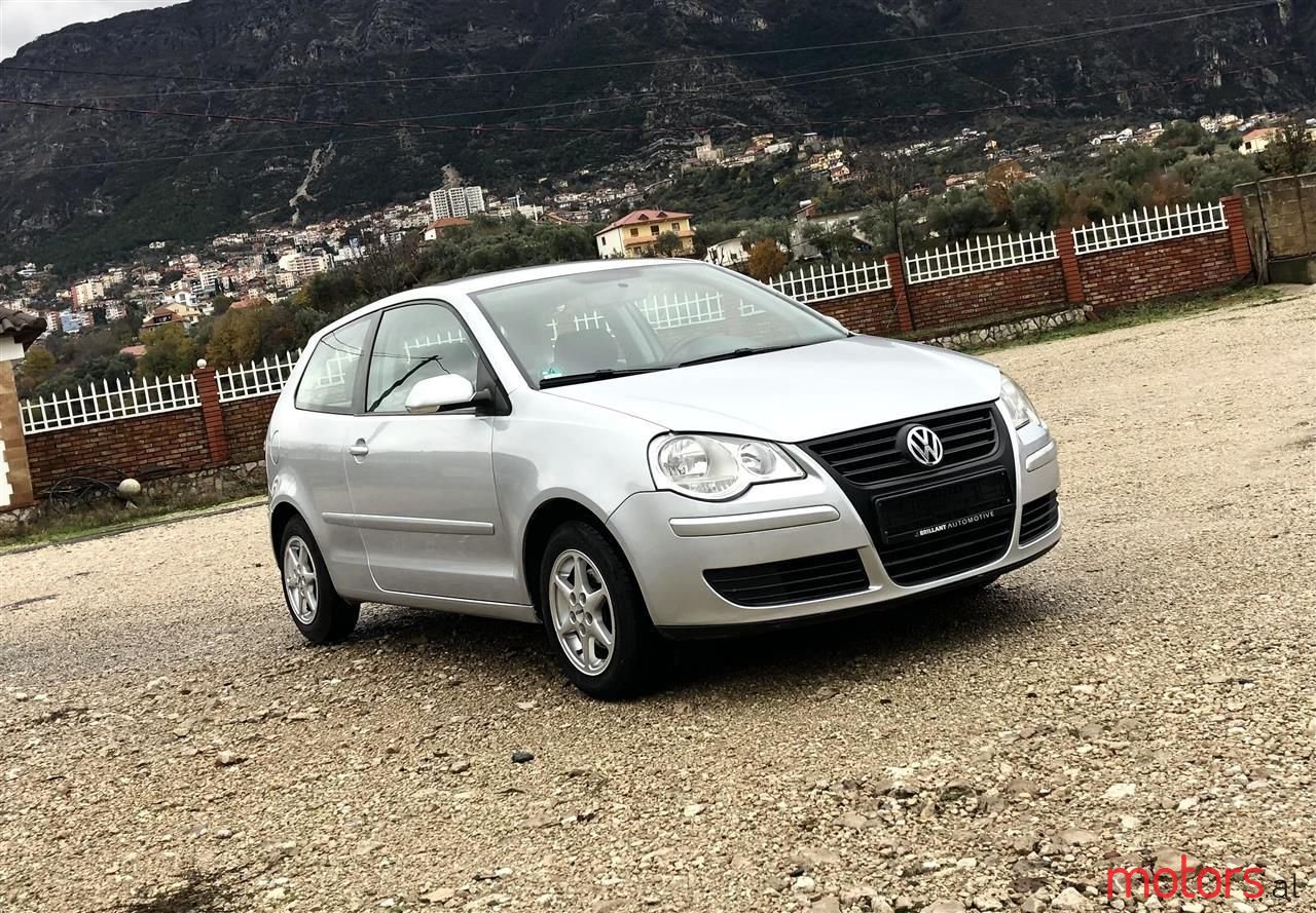 2005' Volkswagen Polo photo #6