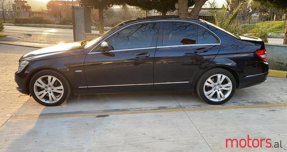2008' Mercedes-Benz C 320 photo #1