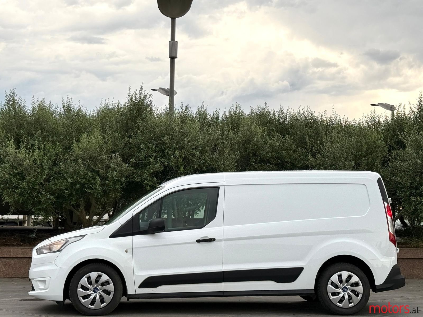 2021' Ford Transit photo #3