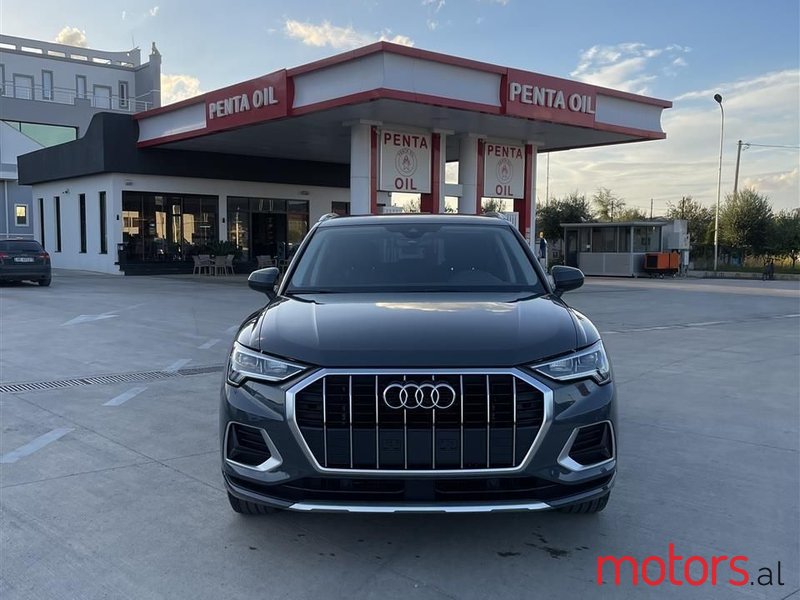 2018' Audi Q3 photo #1