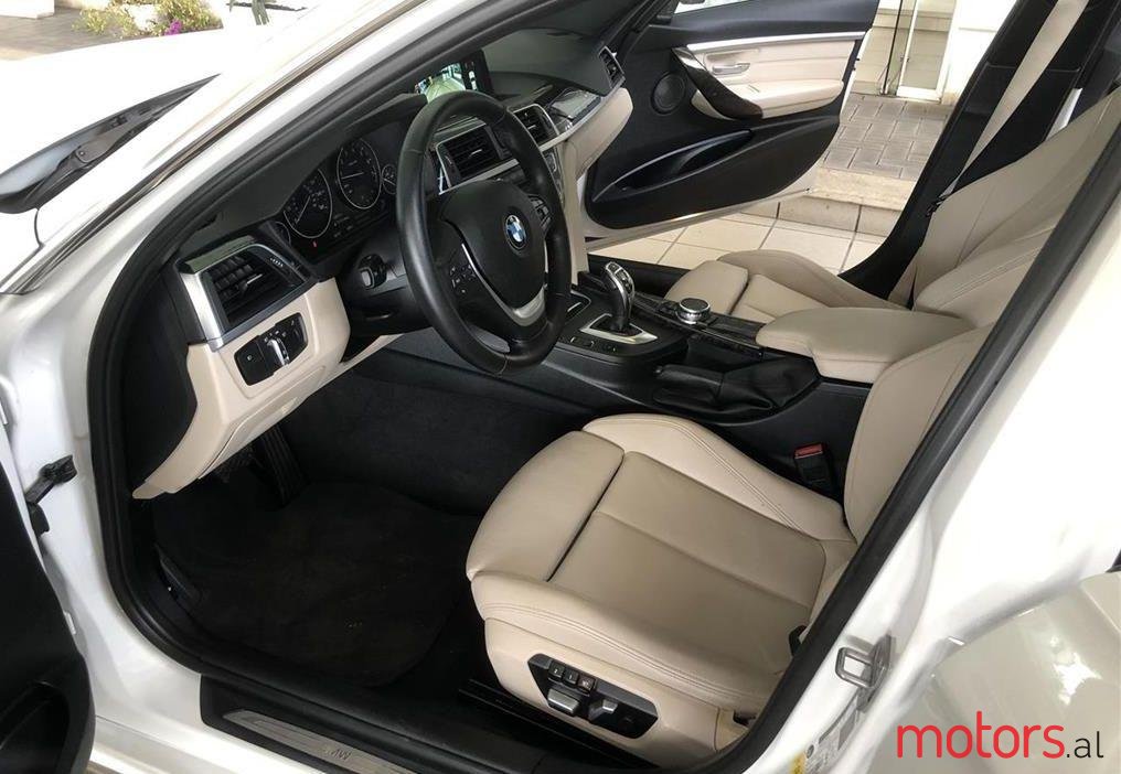 2016' BMW 328 photo #2