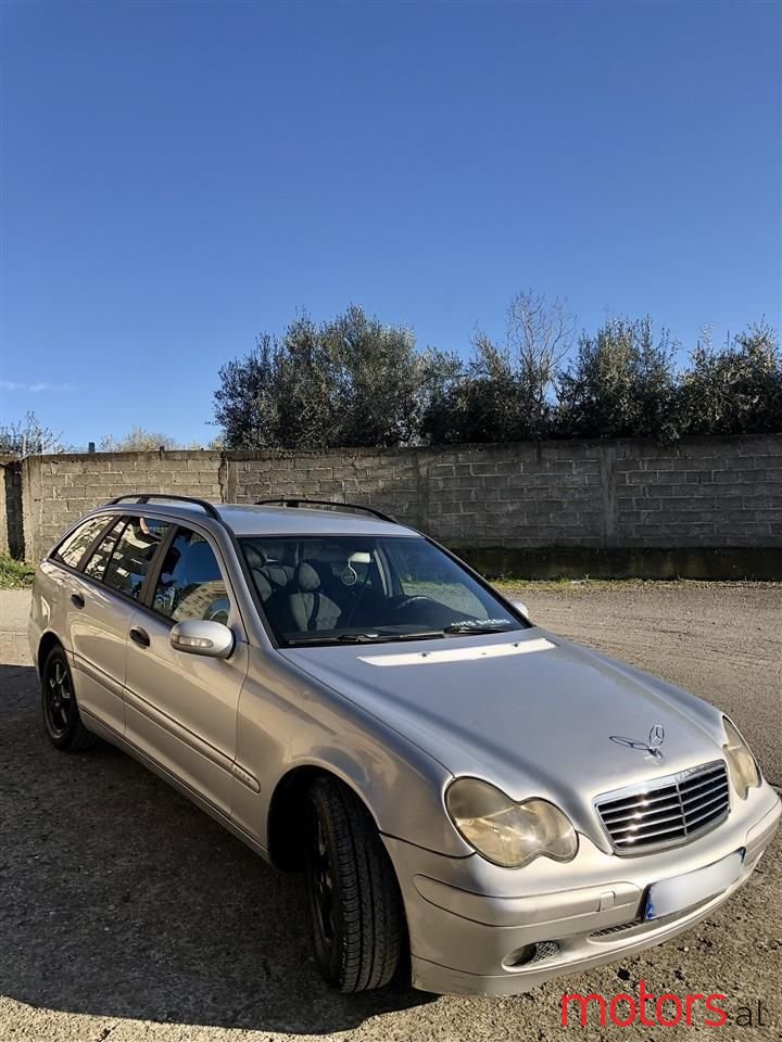 2002' Mercedes-Benz C 220 photo #2