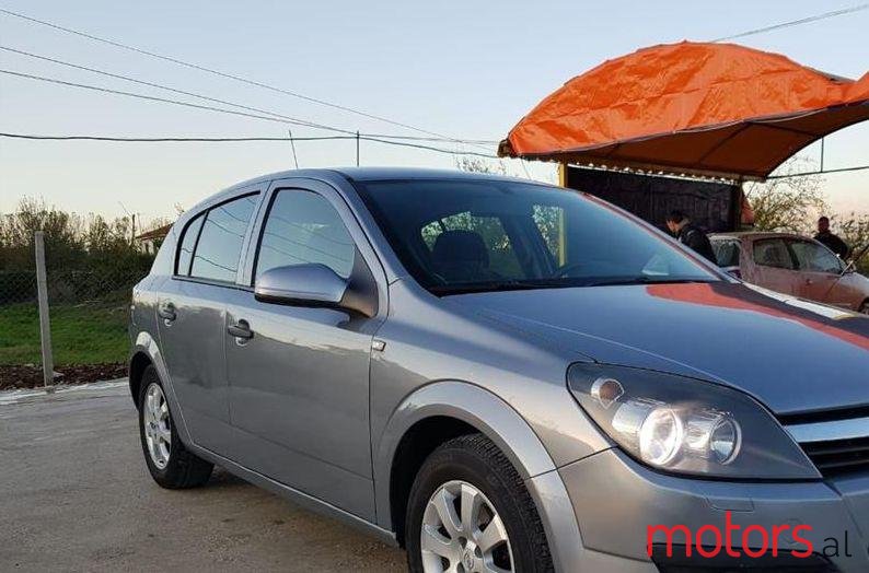 2008' Opel Astra photo #1