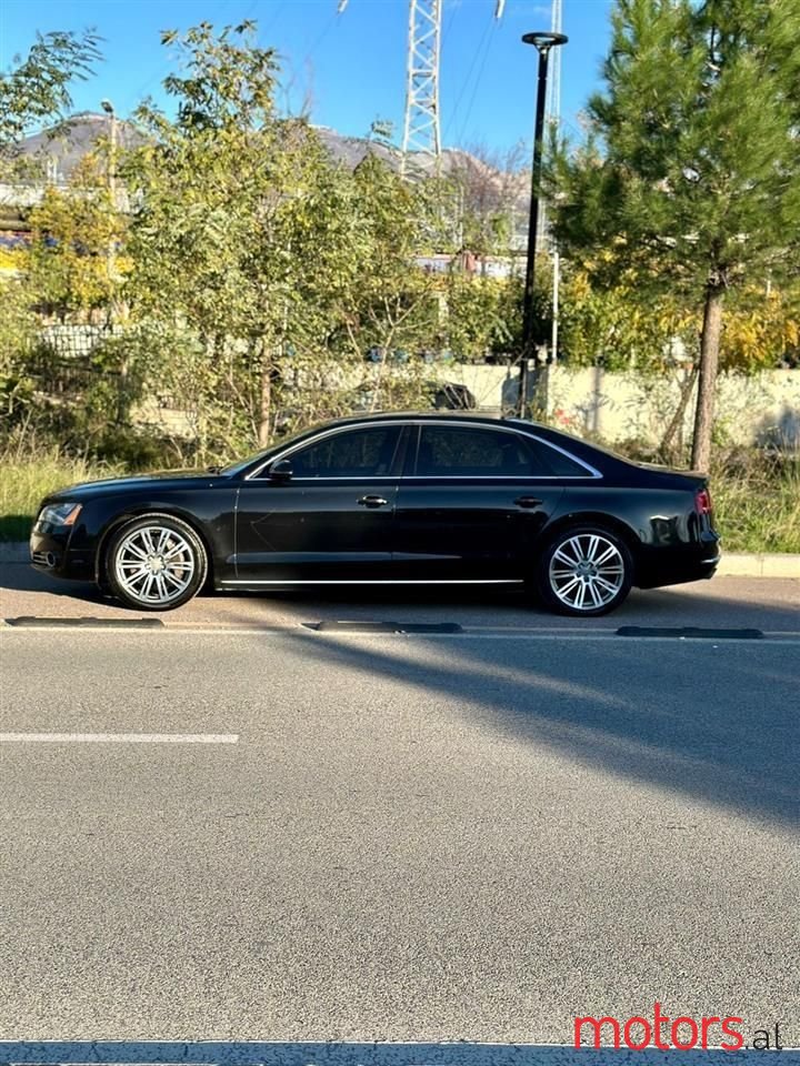 2012' Audi A8 photo #2