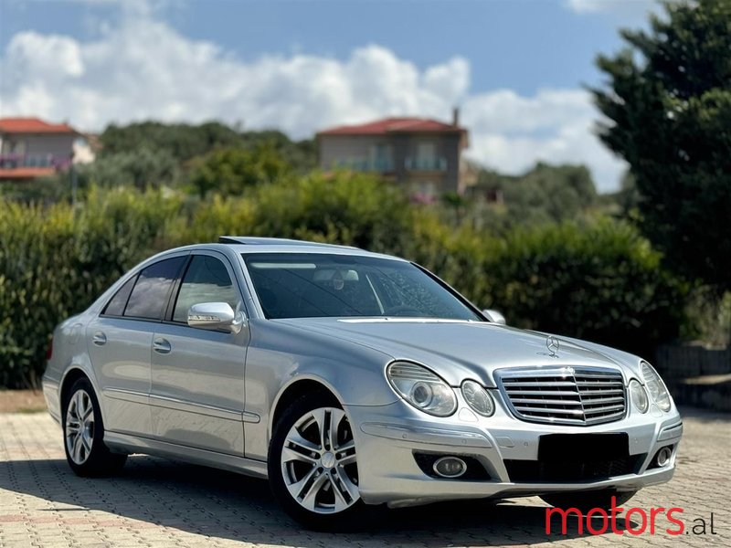 2007' Mercedes-Benz E 220 photo #1