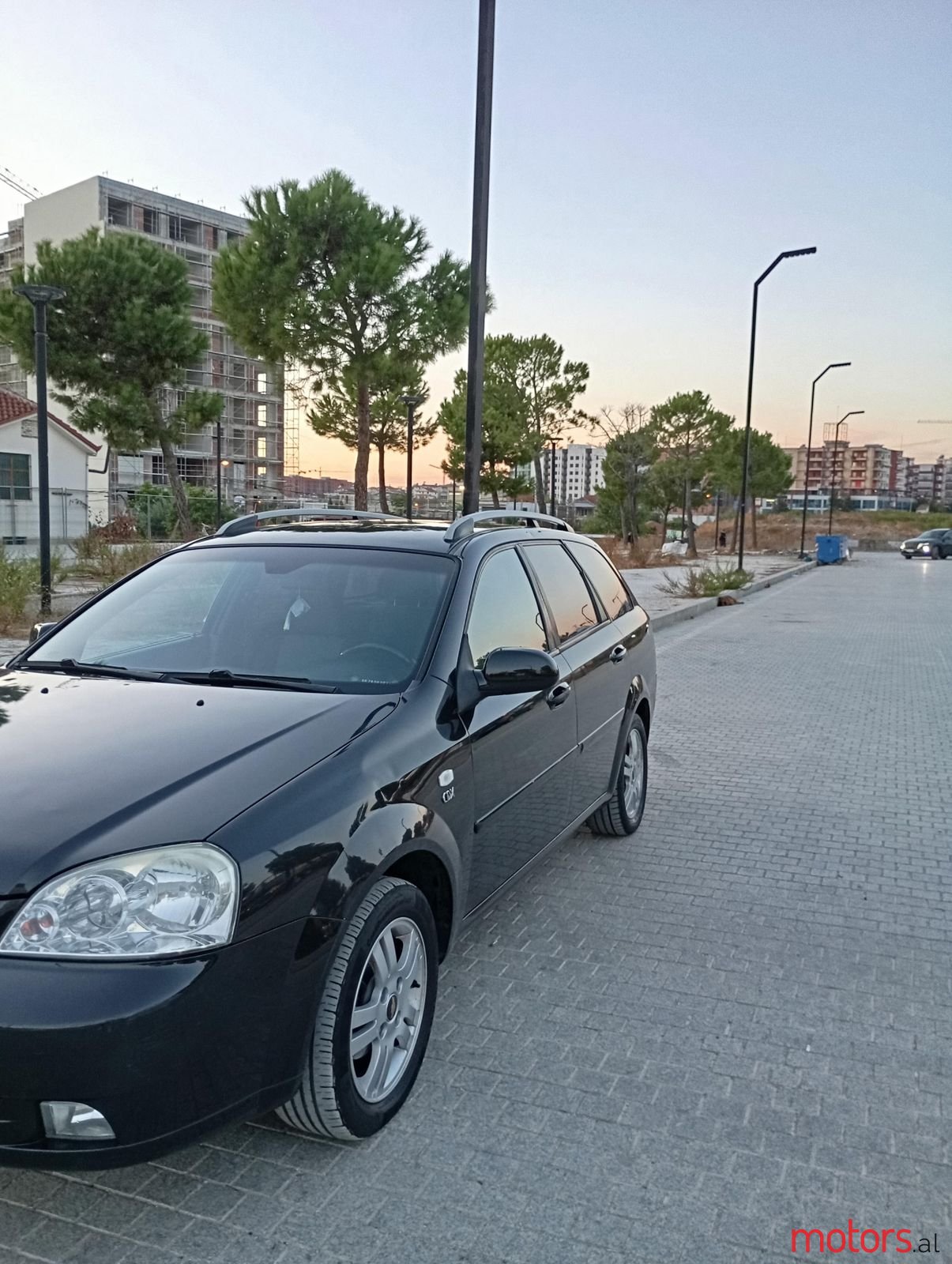 2009' Chevrolet Nubira photo #1