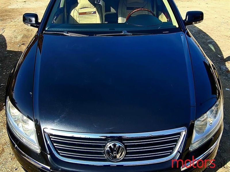 2005' Volkswagen Phaeton photo #1