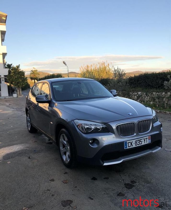 2011' BMW X1 photo #1