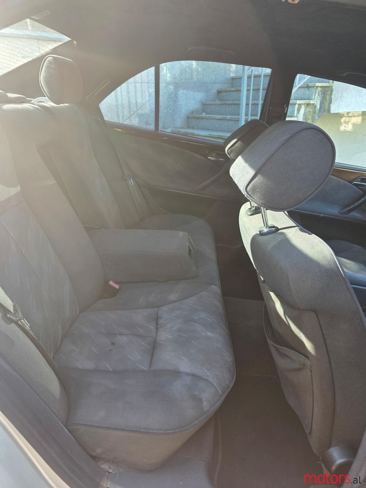 2001' Mercedes-Benz E 270 photo #6