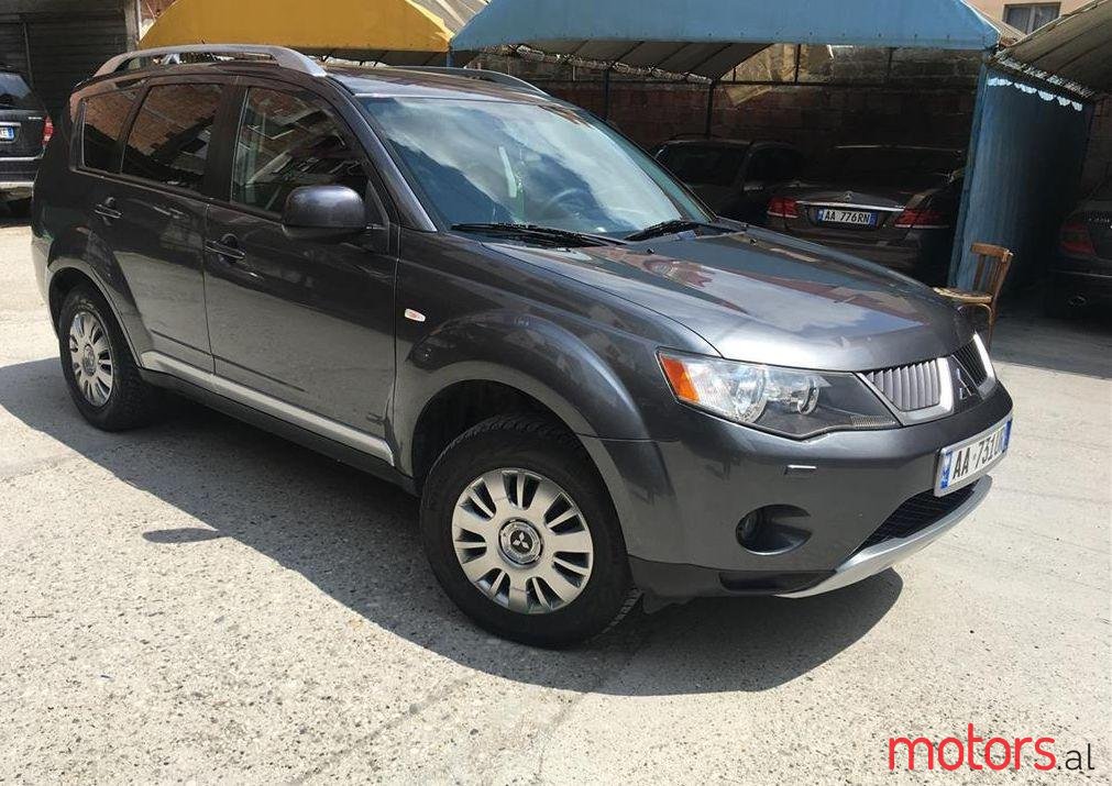 2007' Mitsubishi Outlander photo #1