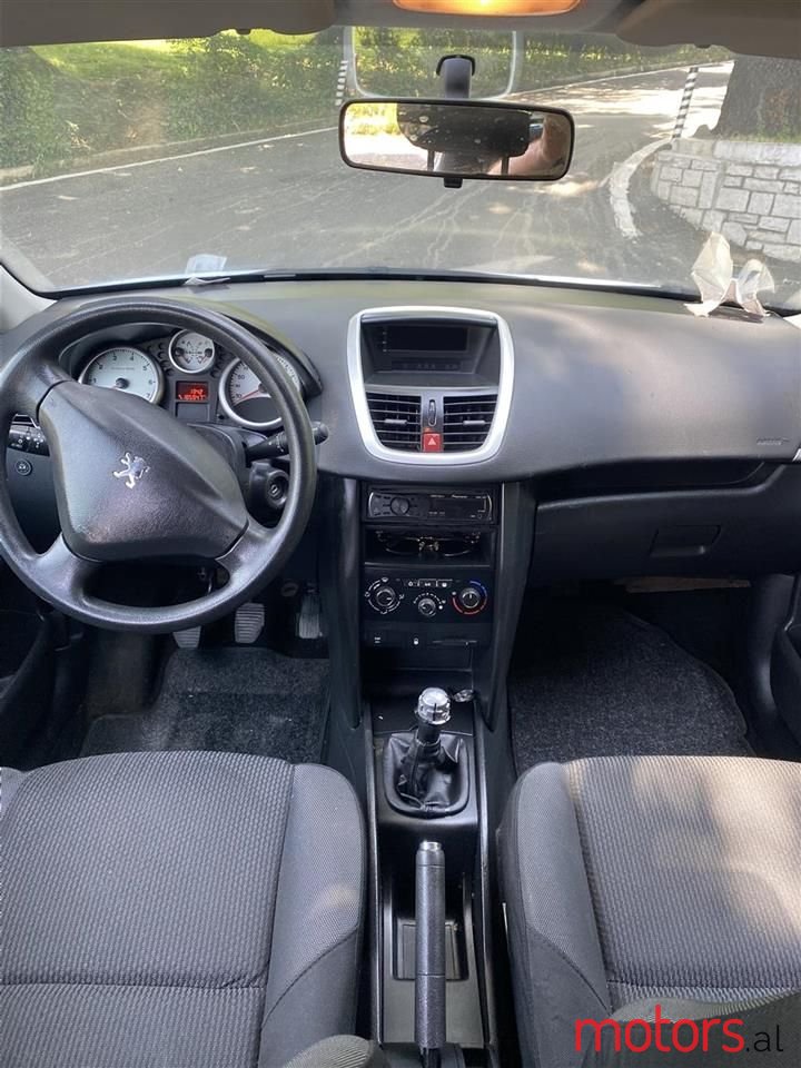 2010' Peugeot 206 photo #4