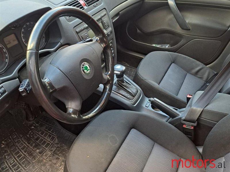 2006' Skoda Octavia photo #4