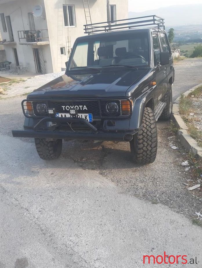 1988' Toyota Land Crusier photo #1