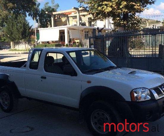 2002' Nissan Navara photo #2