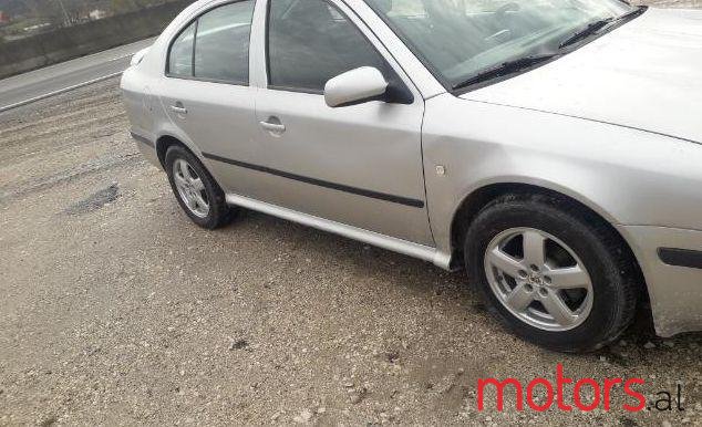 2004' Skoda Octavia photo #1