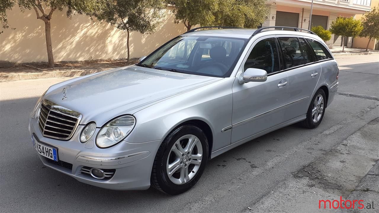 2007' Mercedes-Benz E 220 photo #1