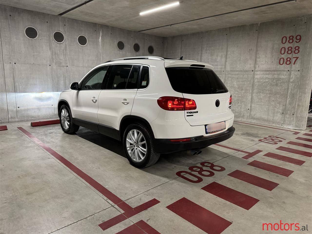 2013' Volkswagen Tiguan photo #4