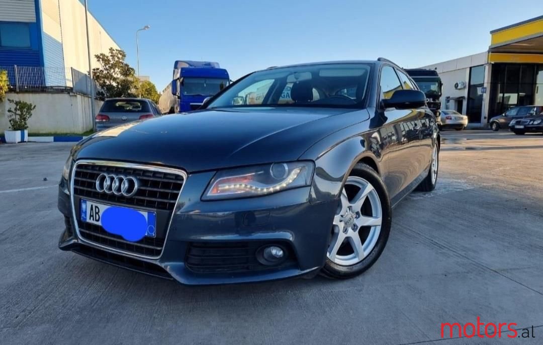 2010' Audi A4 photo #1