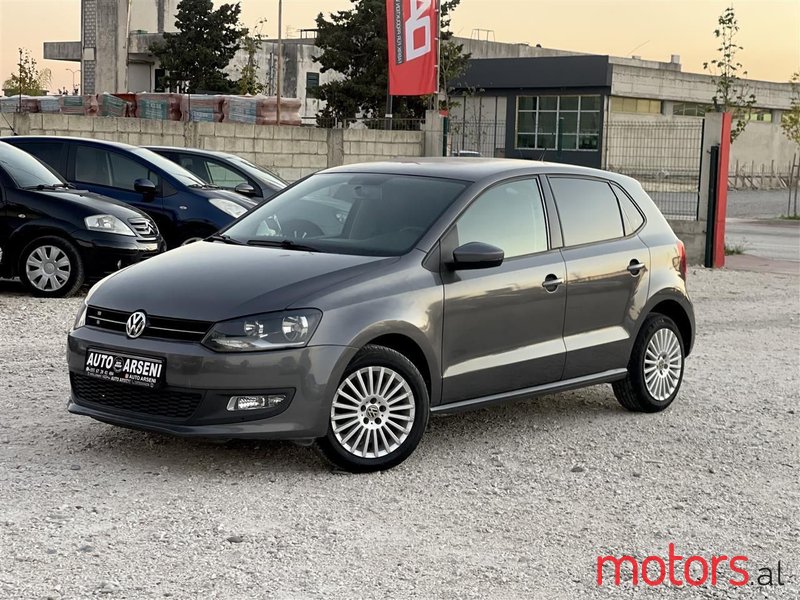 2012' Volkswagen Polo photo #1