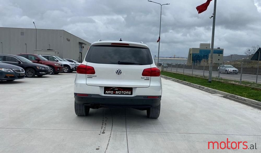 2013' Volkswagen Tiguan photo #5