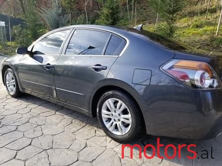 2011' Nissan Altima photo #5