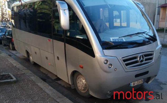 2009' Mercedes-Benz Autobuz photo #1