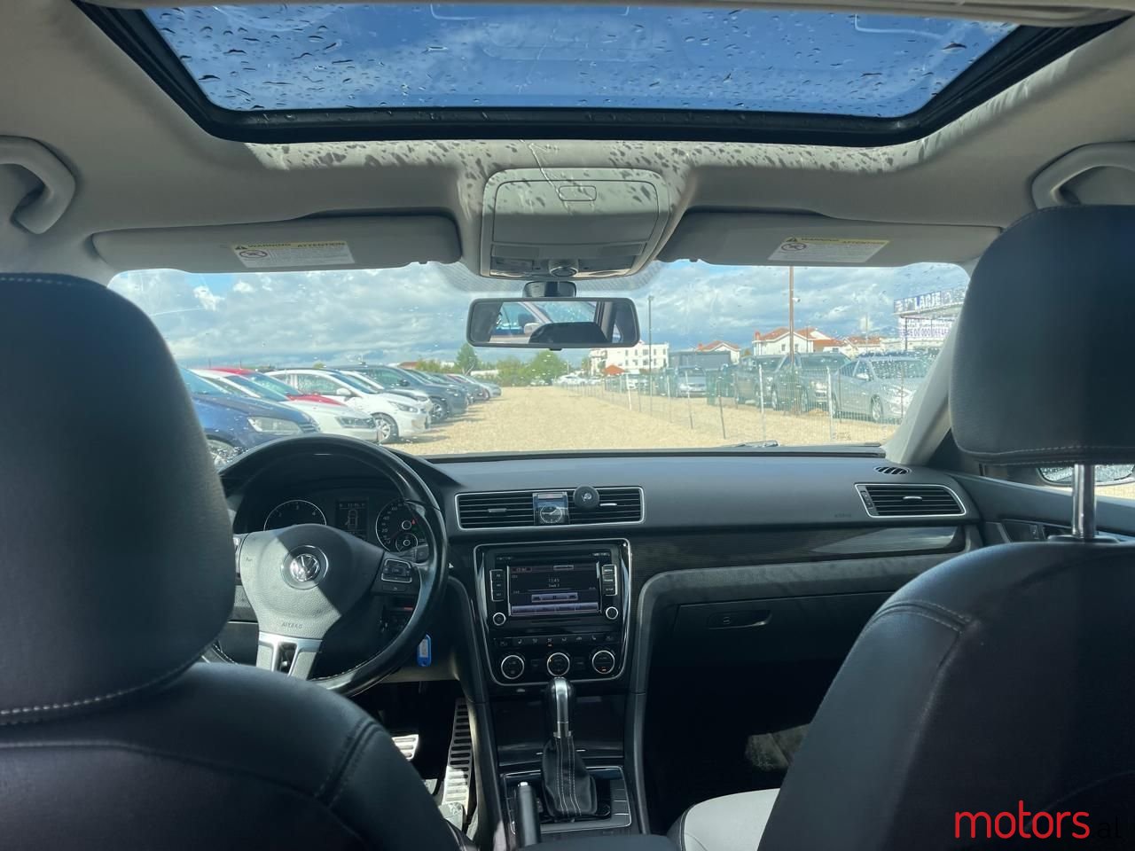 2015' Volkswagen Passat photo #2