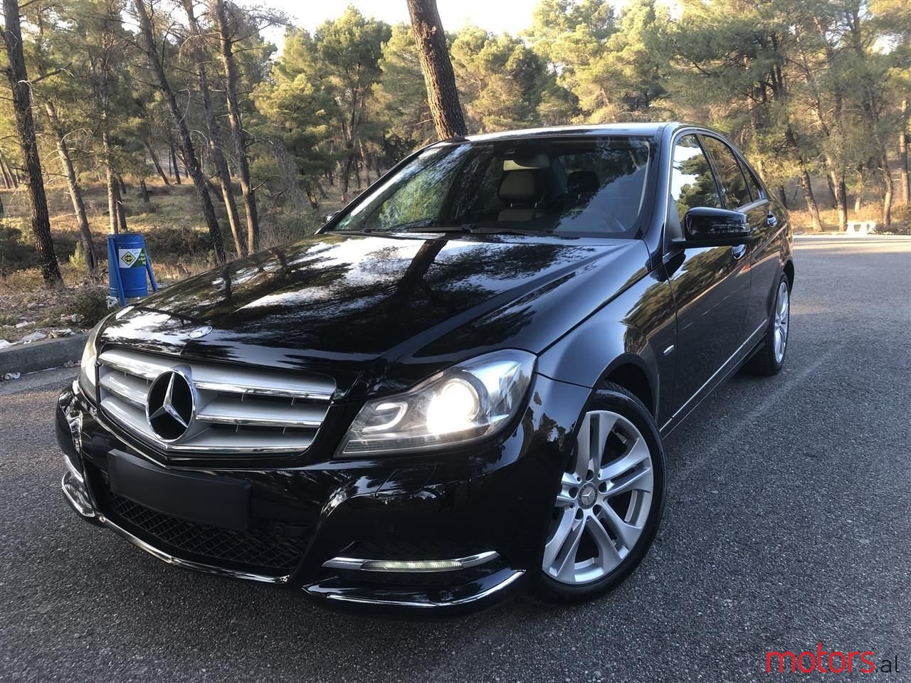 2011' Mercedes-Benz C 220 photo #1