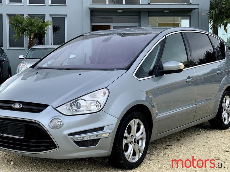 2013' Ford S-Max photo #1