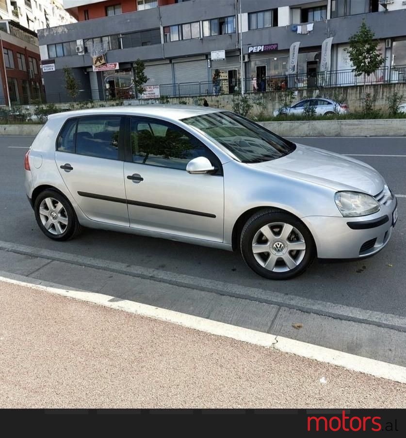 2005' Volkswagen Golf photo #1