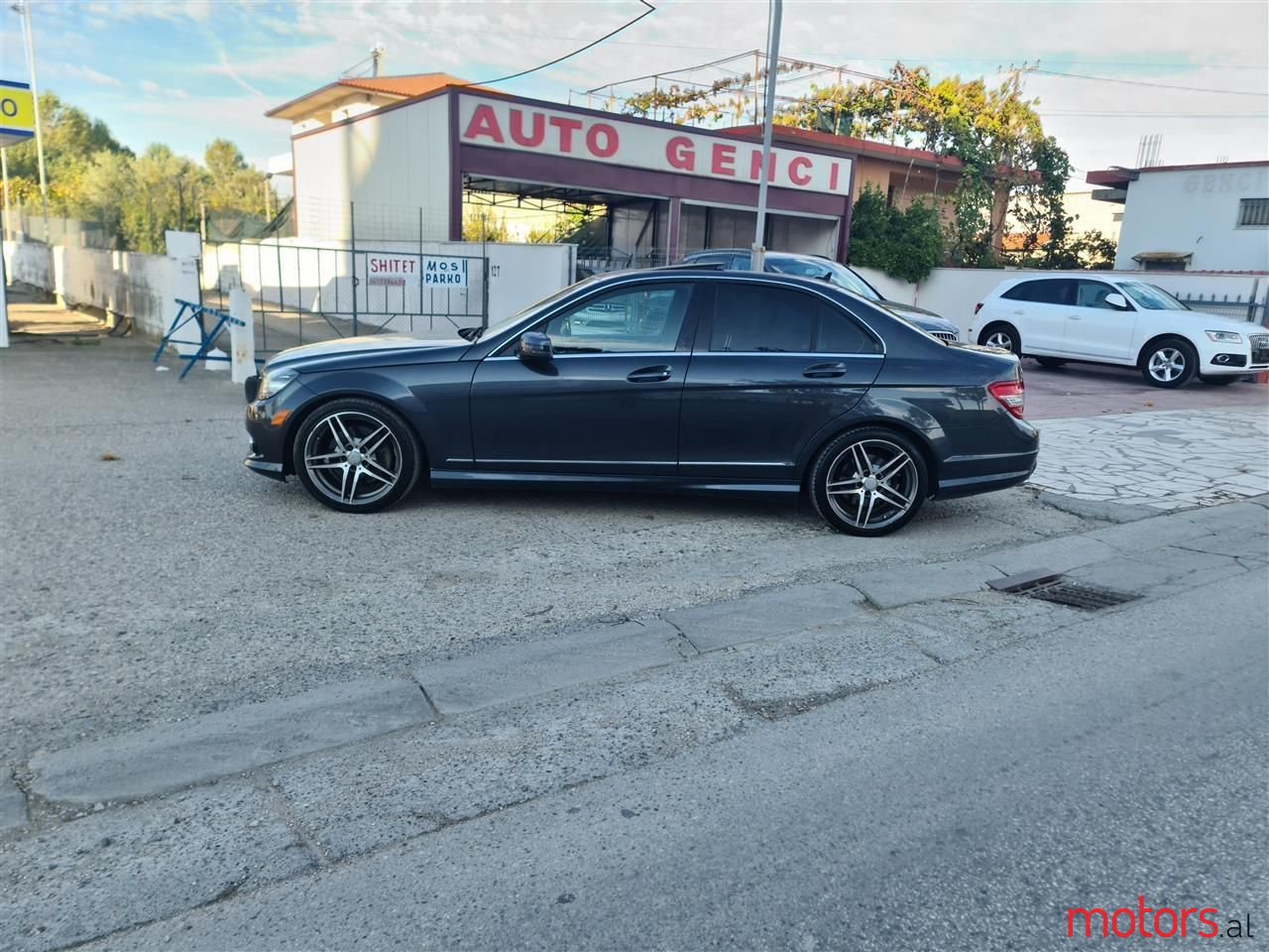 2010' Mercedes-Benz C 300 photo #6