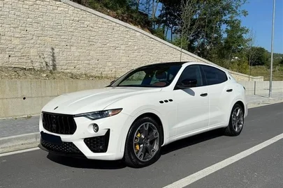 2022' Maserati Levante