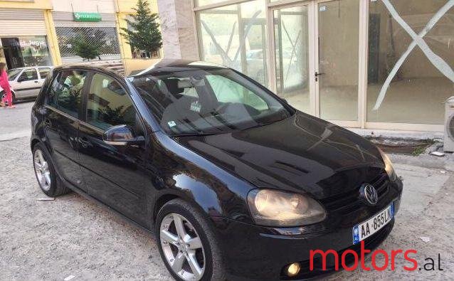 2005' Volkswagen Golf photo #1